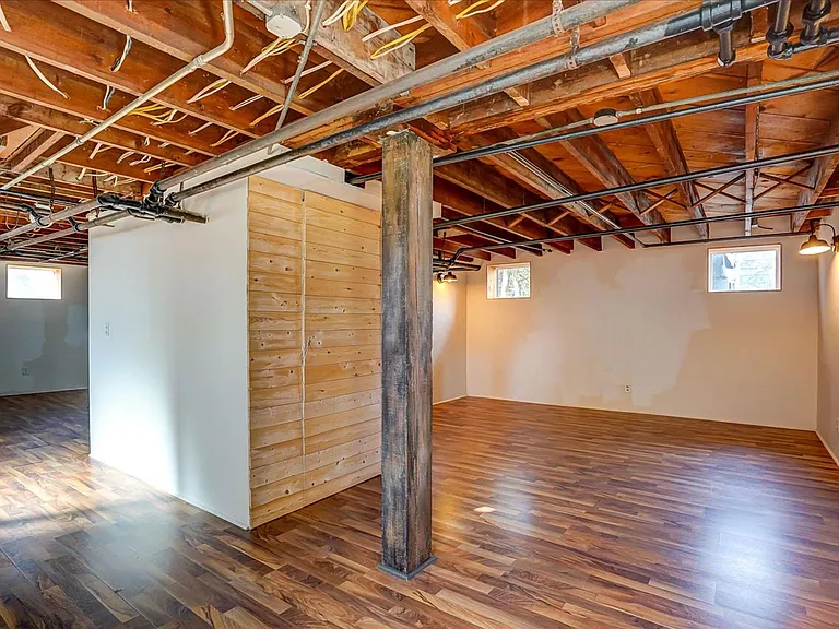 513 Troy Dr — Photo 29