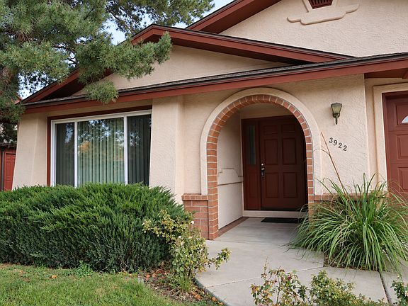 2nd image of 3922 S Seville Cir