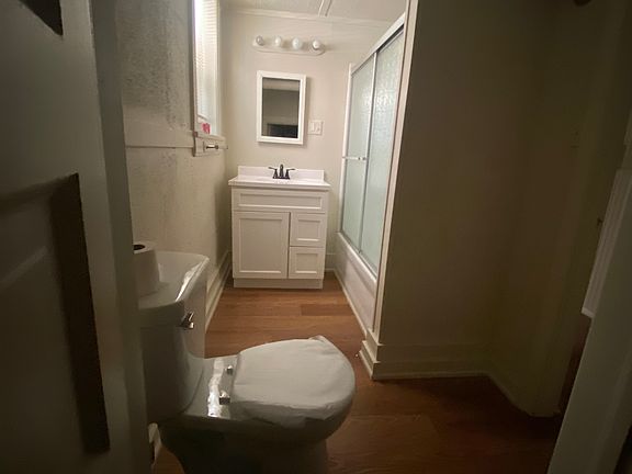 4th image of 103 Cedar Ave
