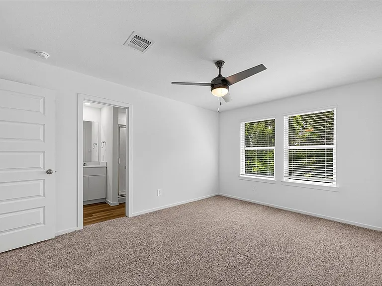5927 Manning Oaks St — Photo 8