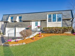 17797 Arlington Dr, Country Club Hills, IL