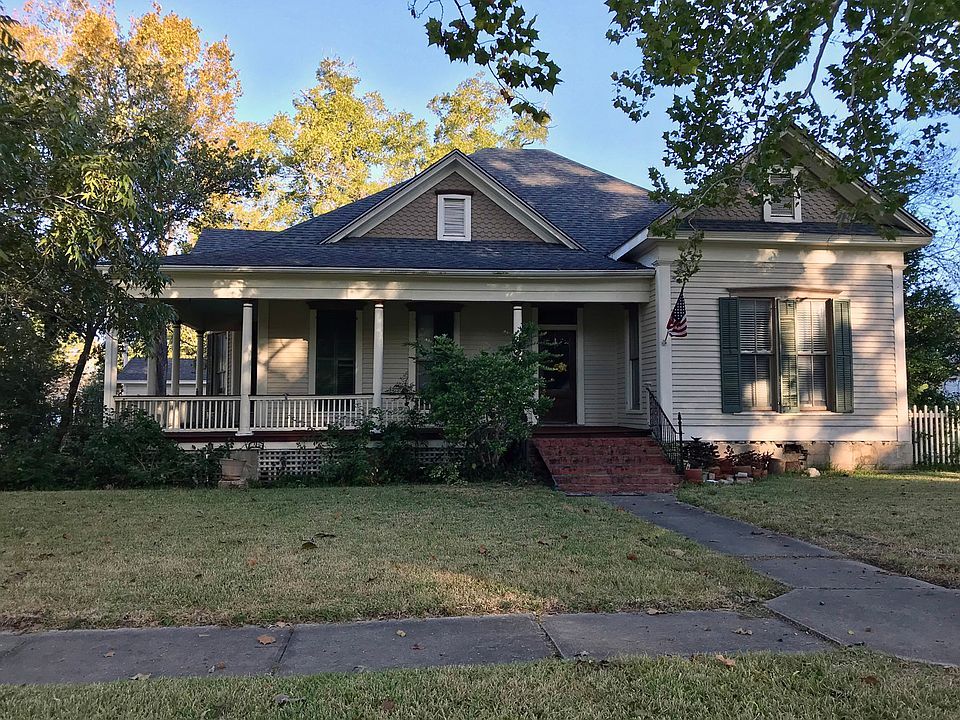 1st image of 403 Holland St