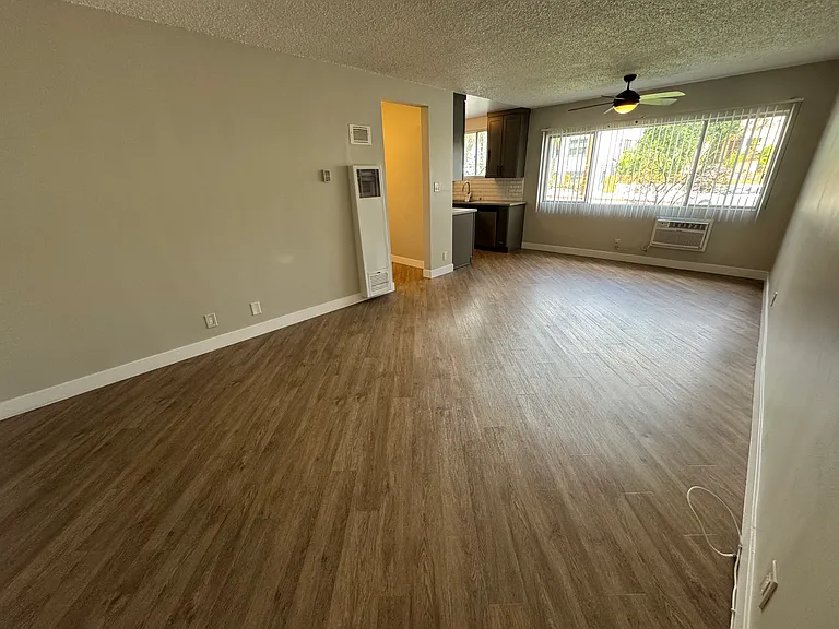 6000 Franklin Avenue — Photo 20