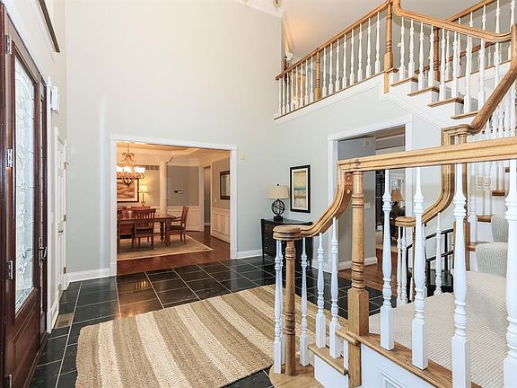 4th image of 7340 Pinehurst Dr
