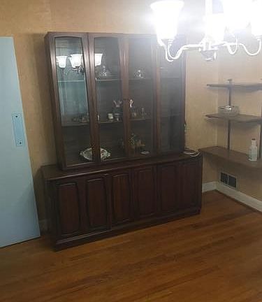 5th image of 6726 Brentwood Ave