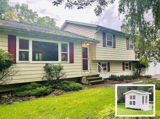 17 Pokonoie Rd, Ulster Park, NY 12487