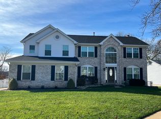1456 Summerpoint Ln, Fenton, MO 63026