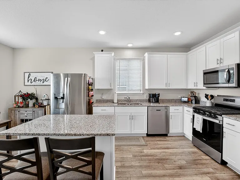 712 Black Alder St — Photo 6