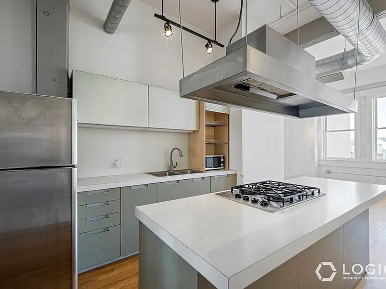 159 W Broadway #304 — Photo 7