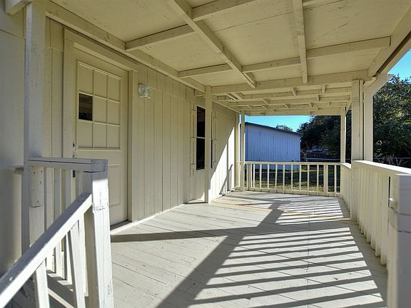 3rd image of 2404 Sumac Ln
