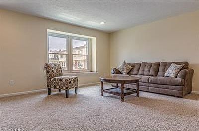 3rd image of 7457 Essex Dr Unit M