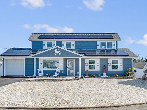 4th image of 204 Biscayne Road