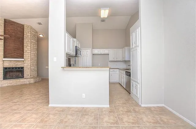500 Bayberry Ct — Photo 7