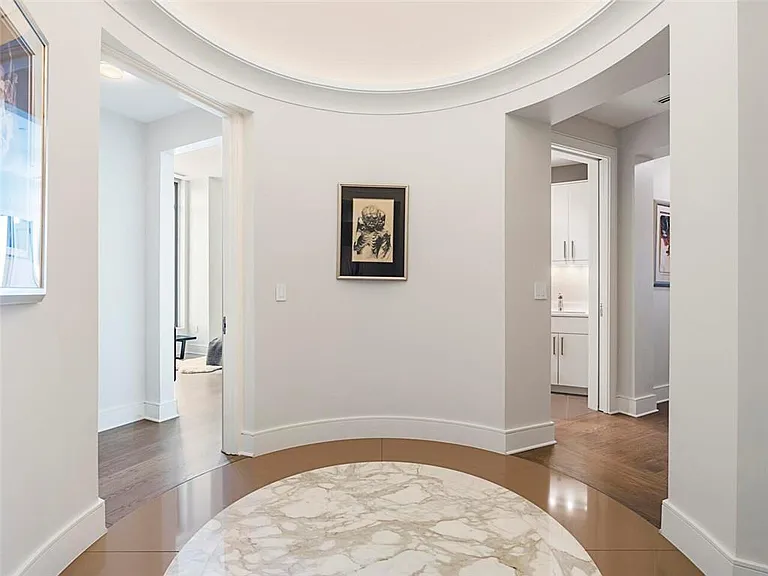 3376 Peachtree Rd #44B — Photo 29