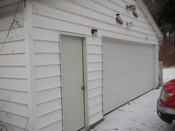 3rd image of 1328 5th Ave