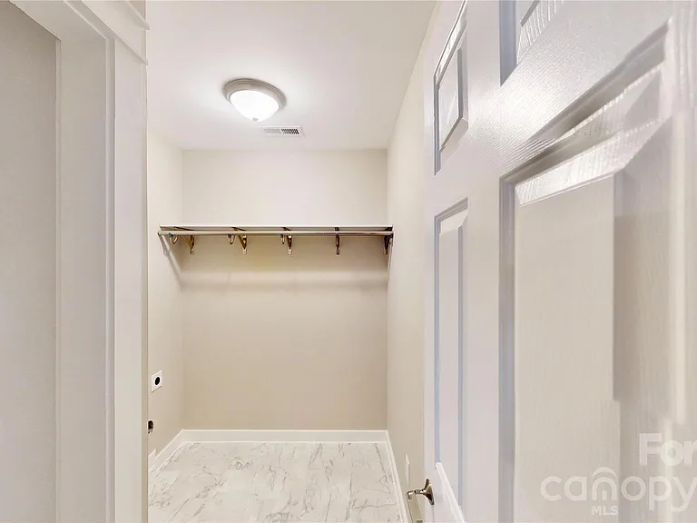 107 Stonemason Ct — Photo 35