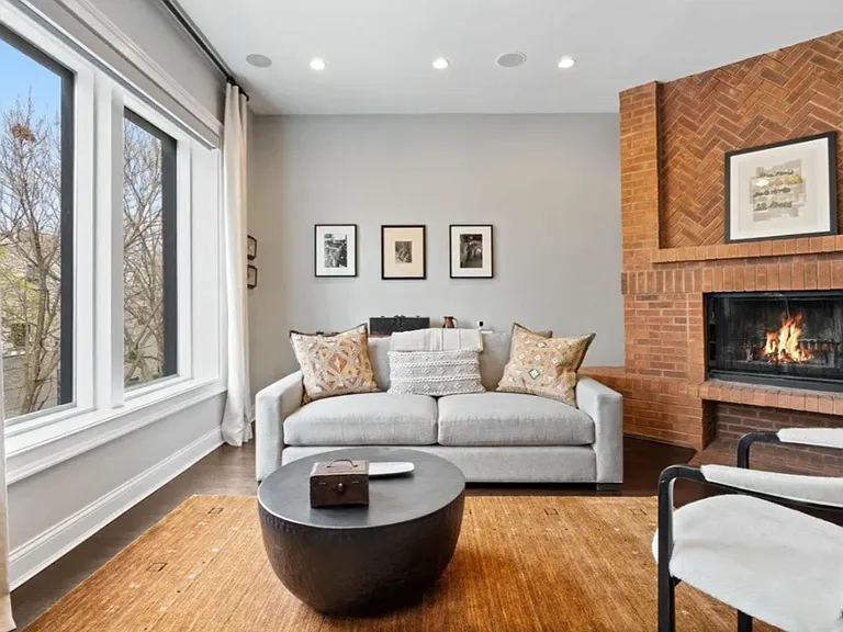 1121 W Drummond Pl #3 — Photo 7