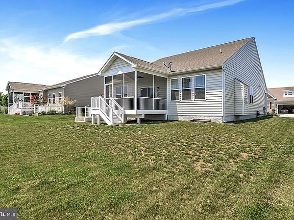 5th image of 25164 Lumberton Dr