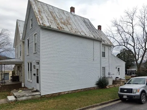 2079 Oak Ave, Buena Vista, VA 24416