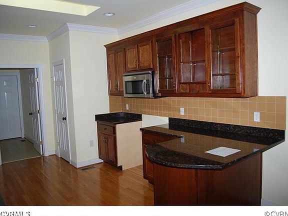 5th image of 2931 Three Bridge Rd #B