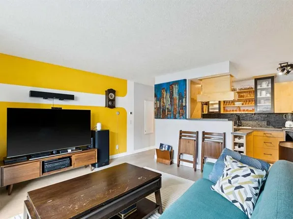 123 N 24th Ave SW #103, Calgary, AB T2S 0J8