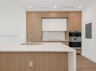 2411 Laguna Cir #Cu-610, Miami, FL 33181