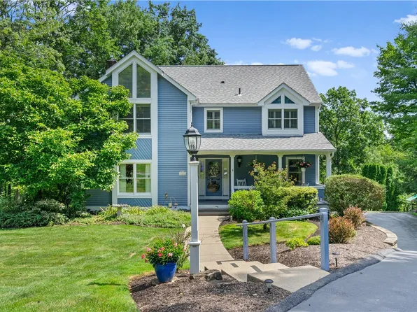 1113 Woodhill Dr, Gibsonia, PA 15044