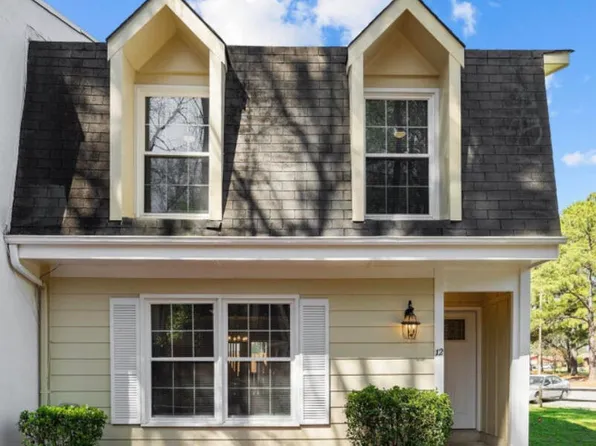 126 Oakmont Dr APT 12, Greenville, NC 27858