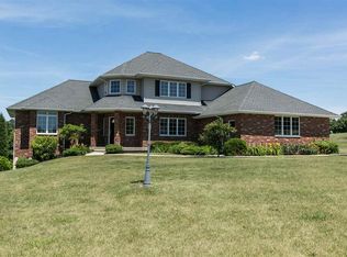 14119 Cypress Point, Dubuque, IA 52002