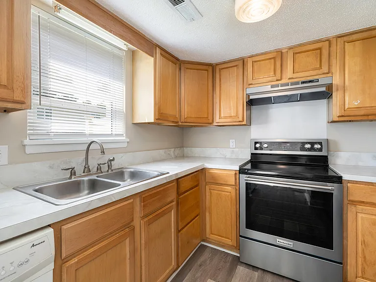 1121 Alice Dr #8 — Photo 18