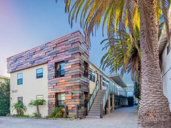 The Clover, 11665 Mayfield Ave #4D, Los Angeles, CA 90049