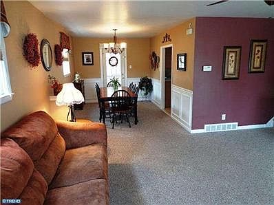 3rd image of 62 Highland Dr