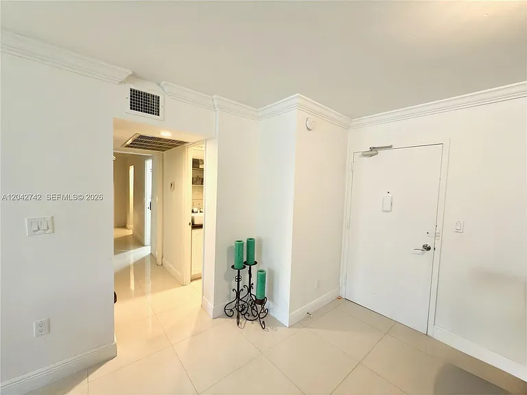200 172nd St #114 — Photo 30