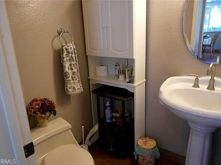 1854 Brooke Ln — Photo 17