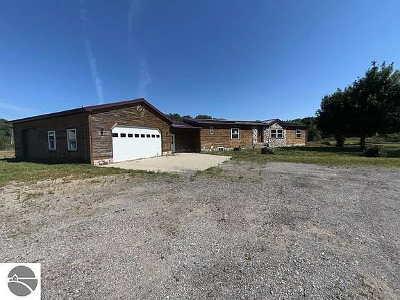 2nd image of 4550 S Darr Rd