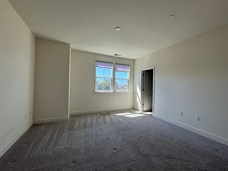 5661 Coffeeberry Rd — Photo 17
