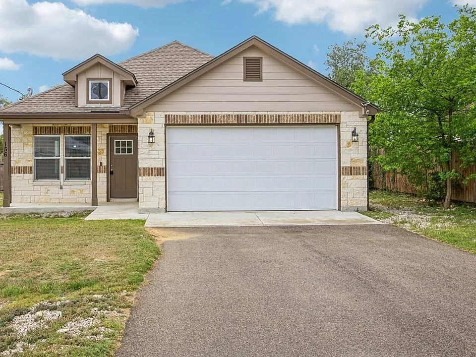 156 Remington Rd