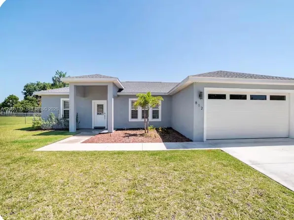 812 Lake Betty Dr, Lake Placid, FL 33852