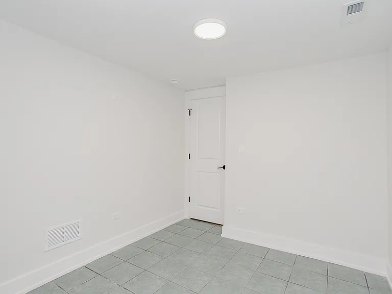 5509 N Central Ave — Photo 18