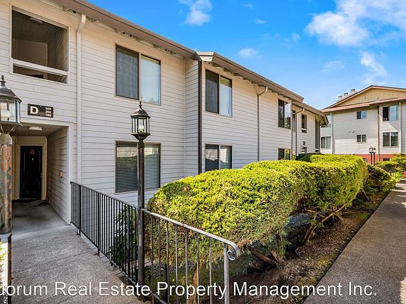 2nd image of 23501 Lakeview Dr #D-202