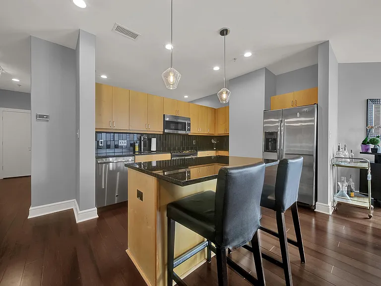 333 W Trade St #908 — Photo 6