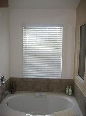 4th image of 3563 SW 49th Pl