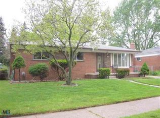 26353 Wexford Dr, Warren, MI 48091