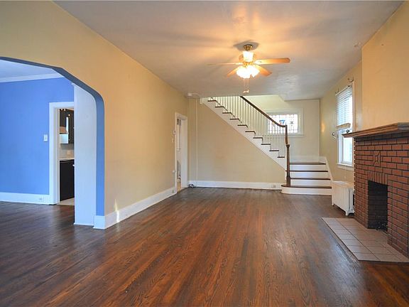 4th image of 319 Margaret St