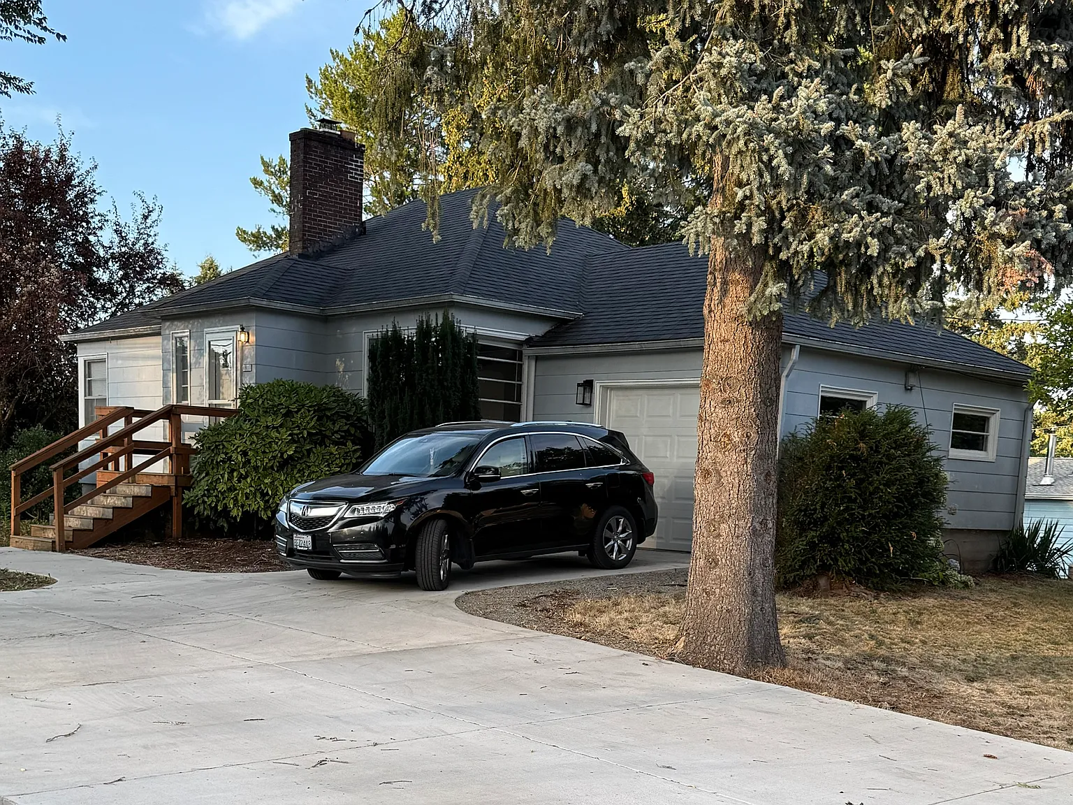 NE Everett St, Camas — Photo 2