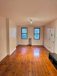 157 Monroe Street, #GARDEN