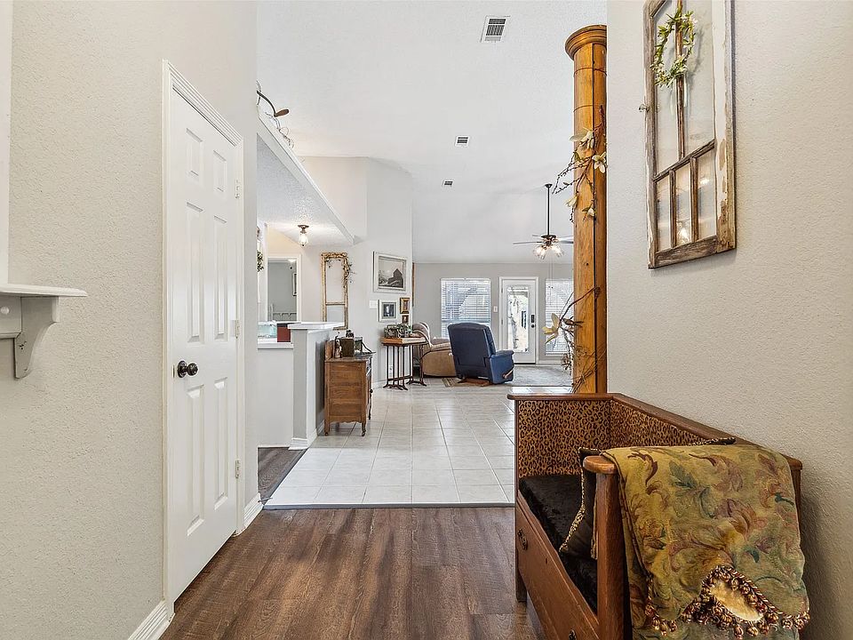 1st image of 2516 Bauer Dr