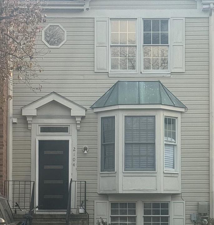 1st image of 2104 Commissary Cir