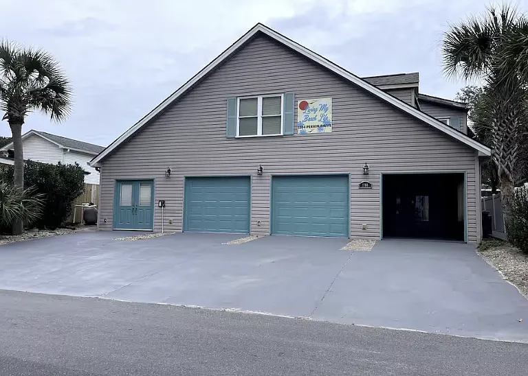 1704 Perrin Dr #1704 — Photo 1