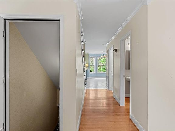 3rd image of 5532 Folkstone Rd